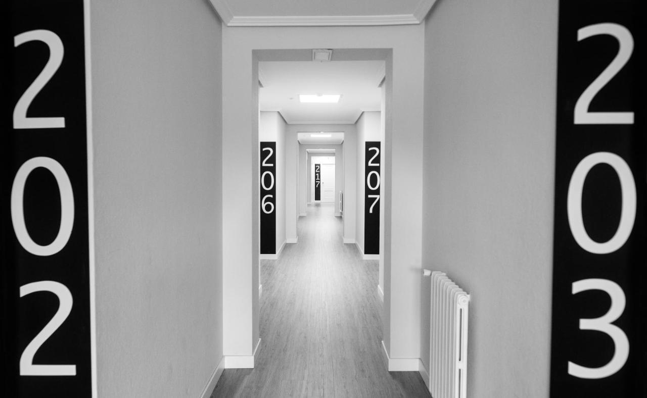 Residencia Hospital Del Rey Hostel Burgos Exterior photo